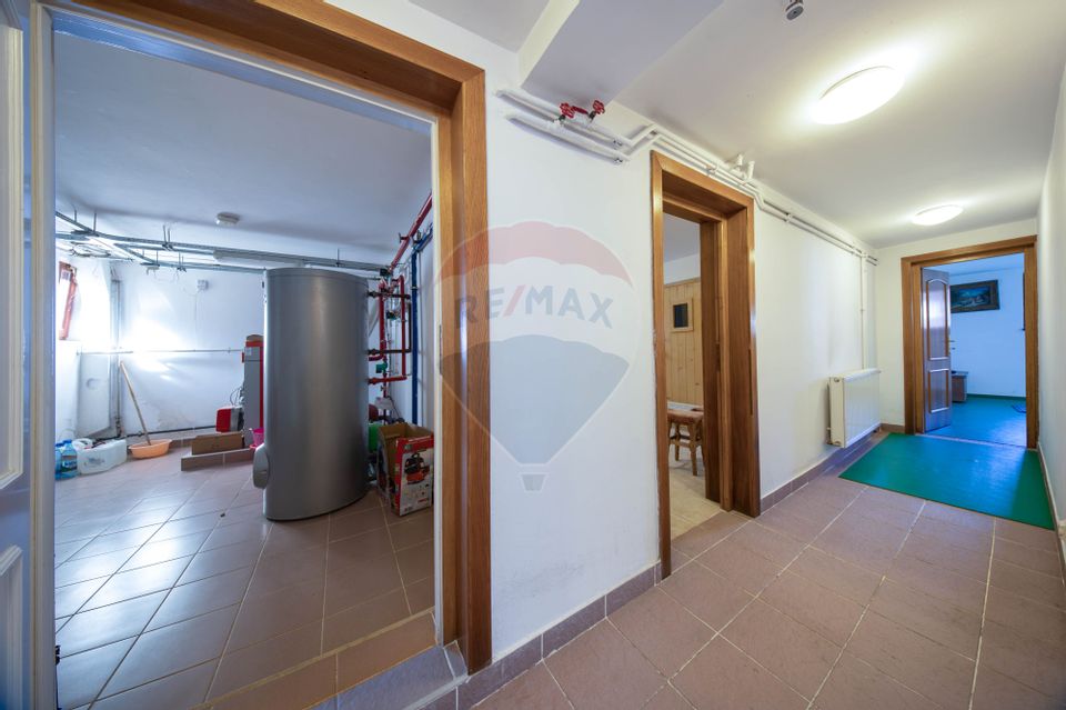 8 Room Villa, Fitness Room and Sauna in Moieciu Commission 0%