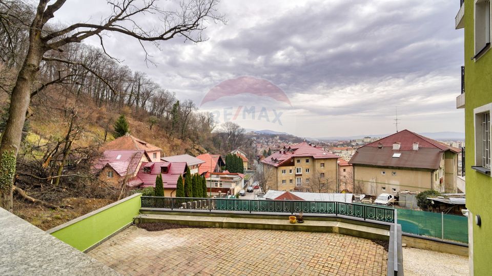 2 room Apartment for sale, Centrul Civic area