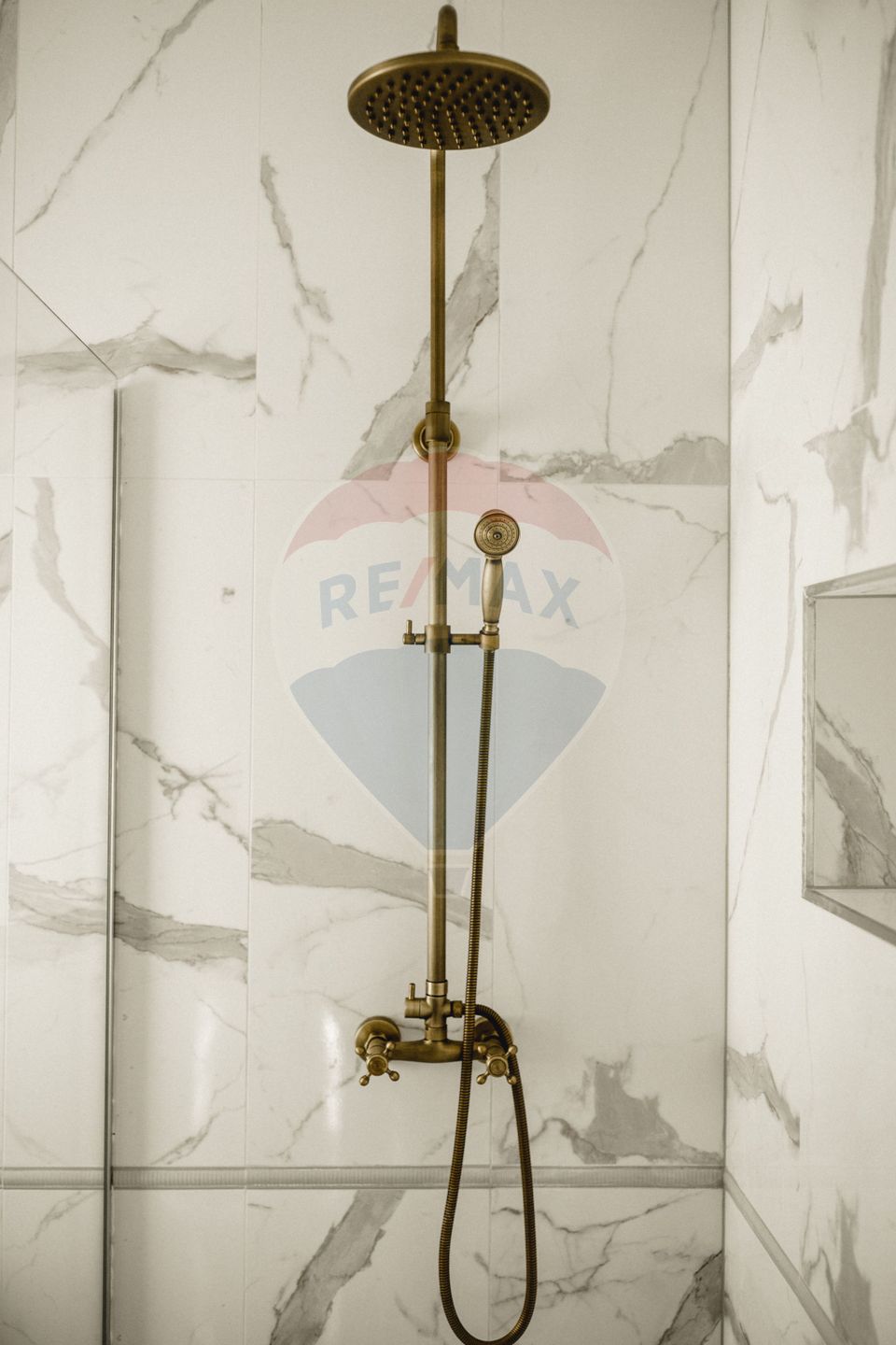 Apartament de inchiriat