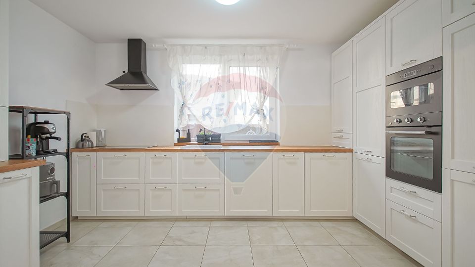 Casă pe parter cu încălzire în pardoseală – Sânpetru, zona Lempeș