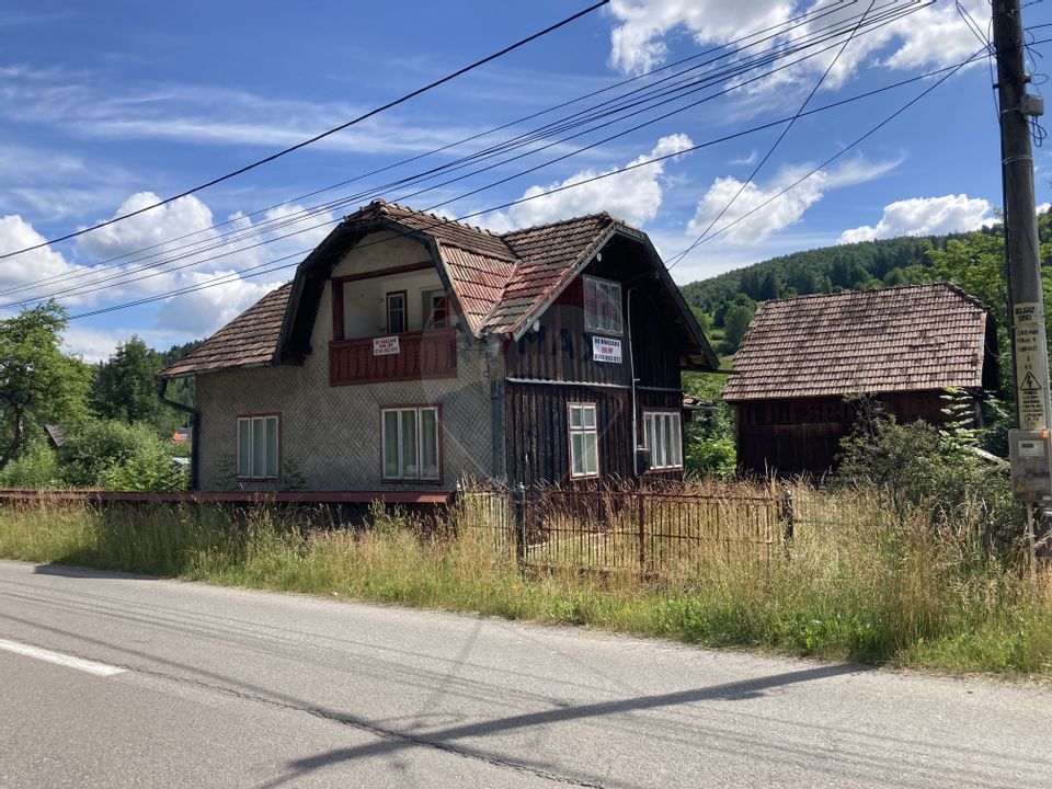 Casa/vila 3 camere vanzare Suceava, Voronet RMX92431 | RE/MAX Romania