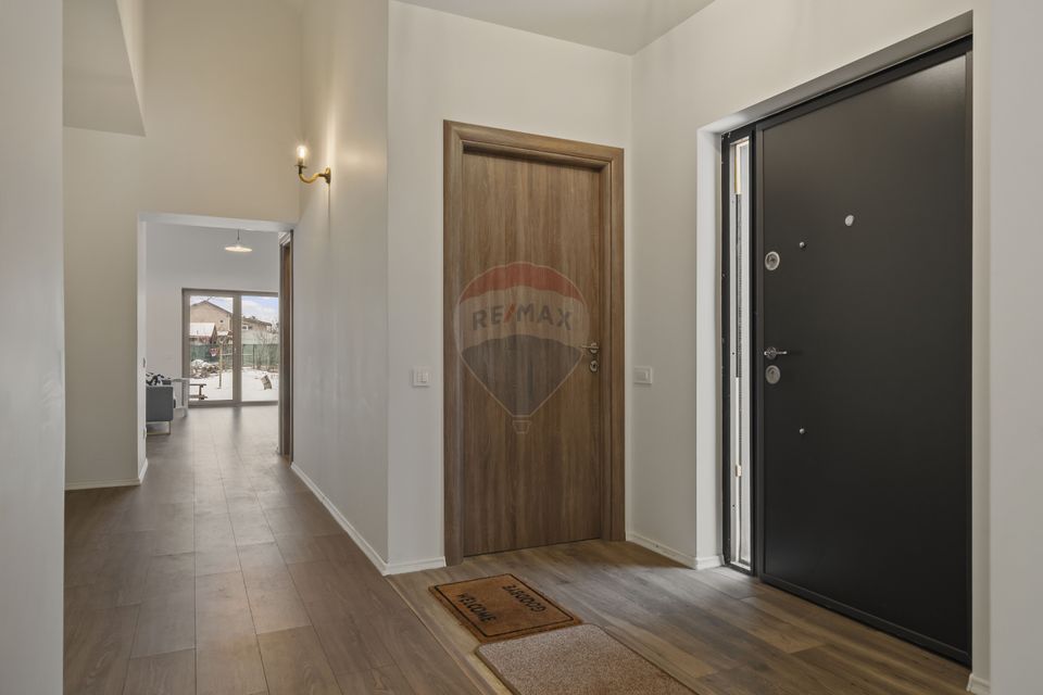 4 room House / Villa for sale