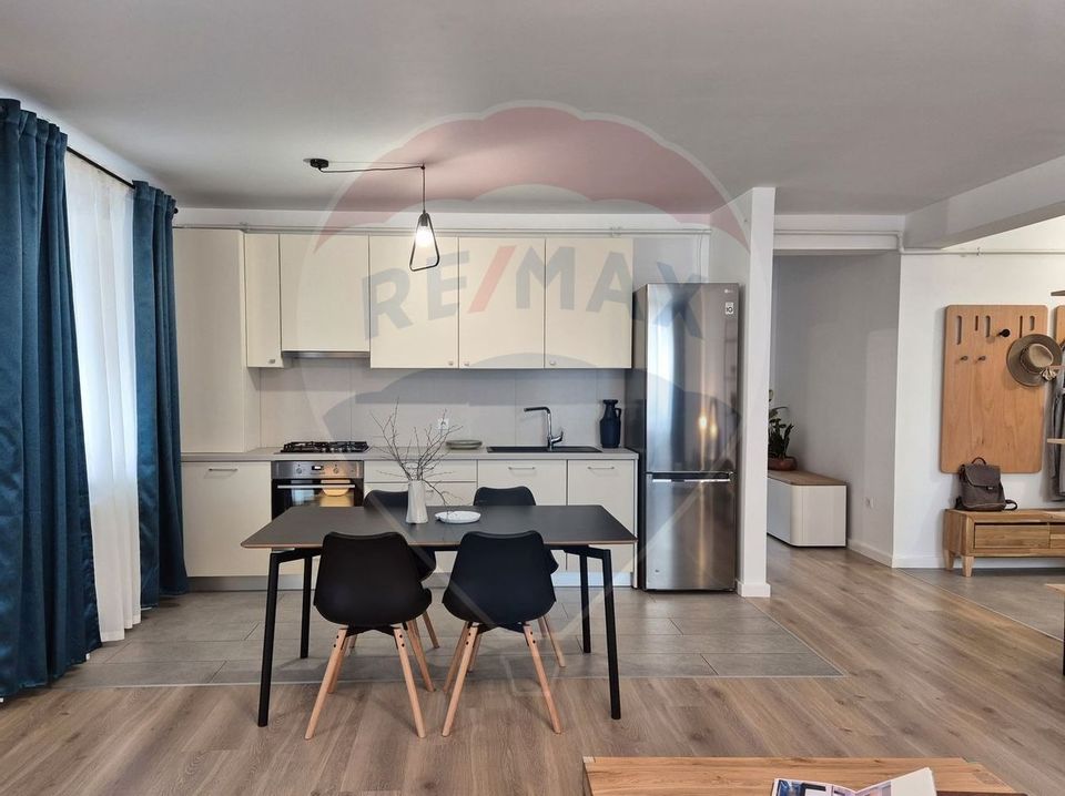 Apartament cu 3 camere de inchiriat, zona Europa