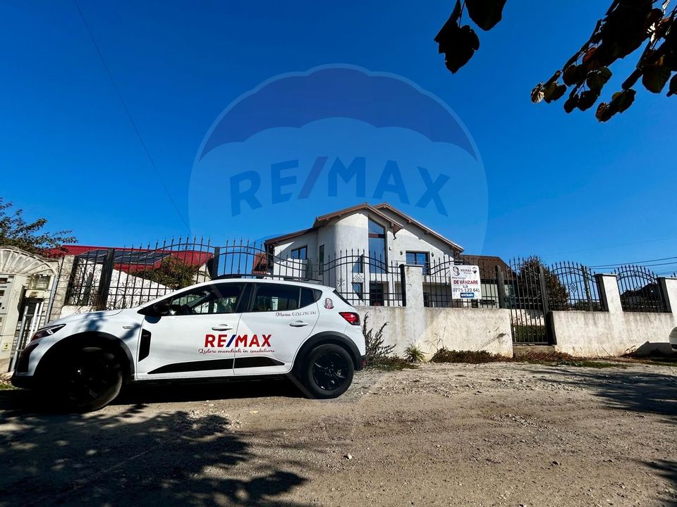 4 room House / Villa for sale