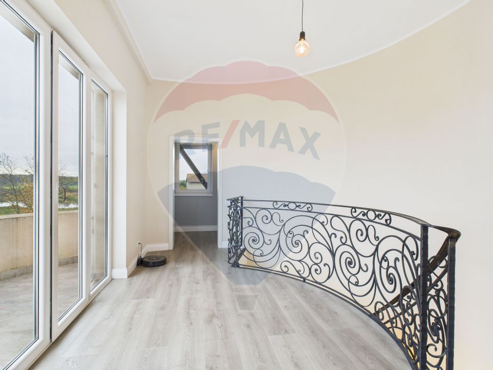 5 room House / Villa for sale