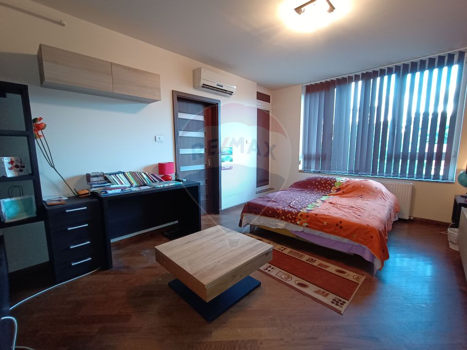 Apartament 1 cameră, bloc nou-Via Romana, zona Boul Roșu, centrala gaz