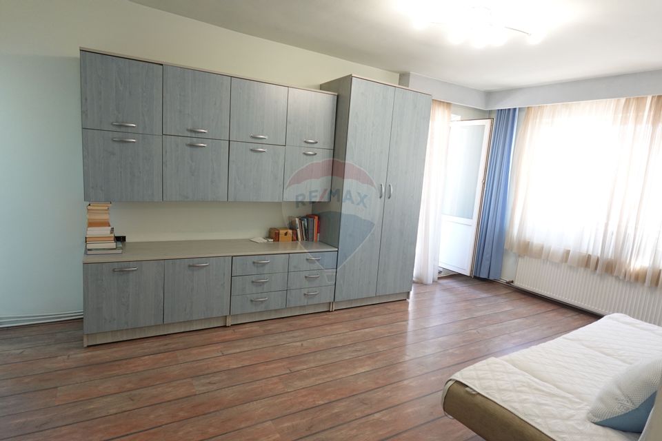 Apartament cu 3 camere de vânzare în zona Ultracentral!