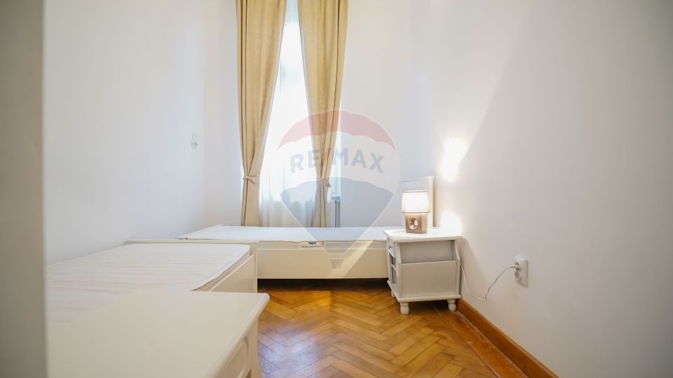 REZERVAT! Apartament 3 camere, în vilă, cu grădină proprie