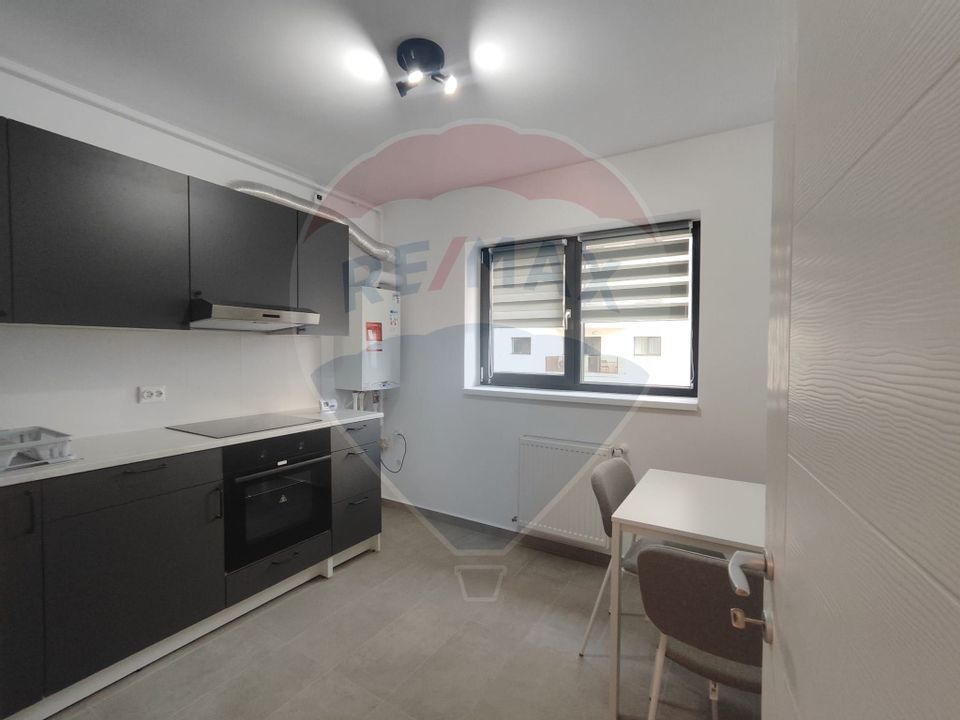 Apartament cu 2 camere de închiriat în zona Republica