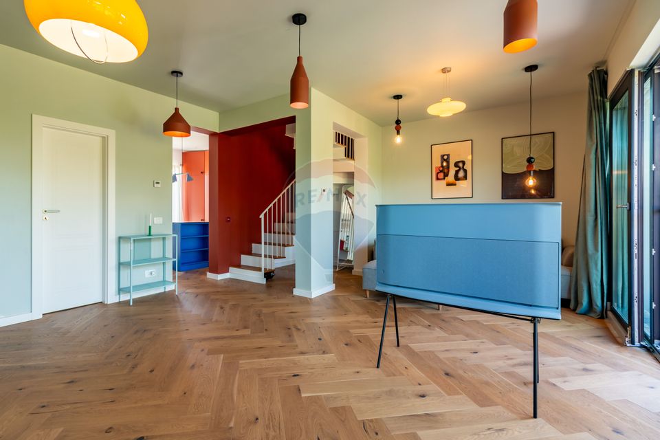 House for sale, Corbeanca area, Lake Hill