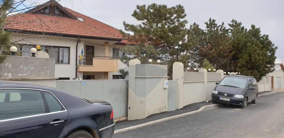 7 room House / Villa for sale