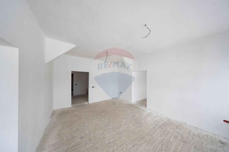 1,500sq.m Industrial Space for sale, Grivitei area