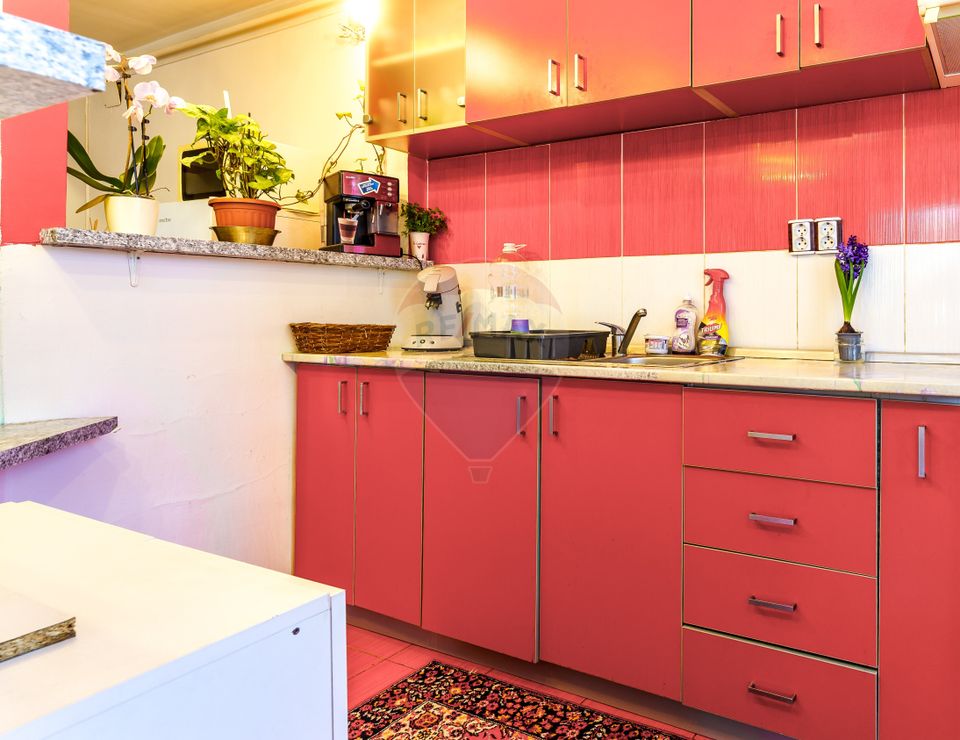 Apartament de vanzare, 2 camere, Str. Florilor Nr.186, Floresti