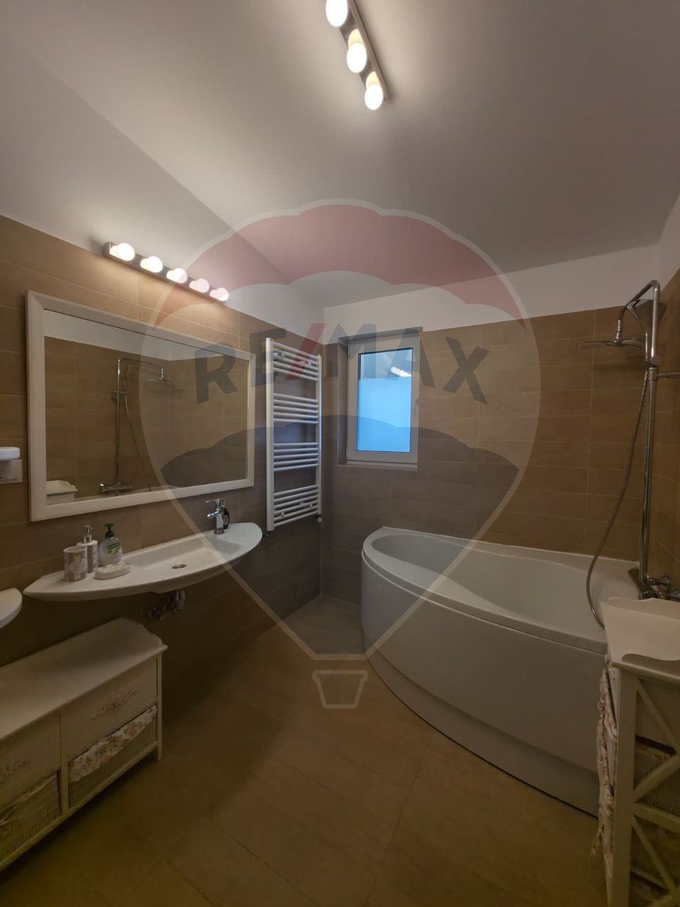 Apartament de inchiriat- Medias, zona centrala