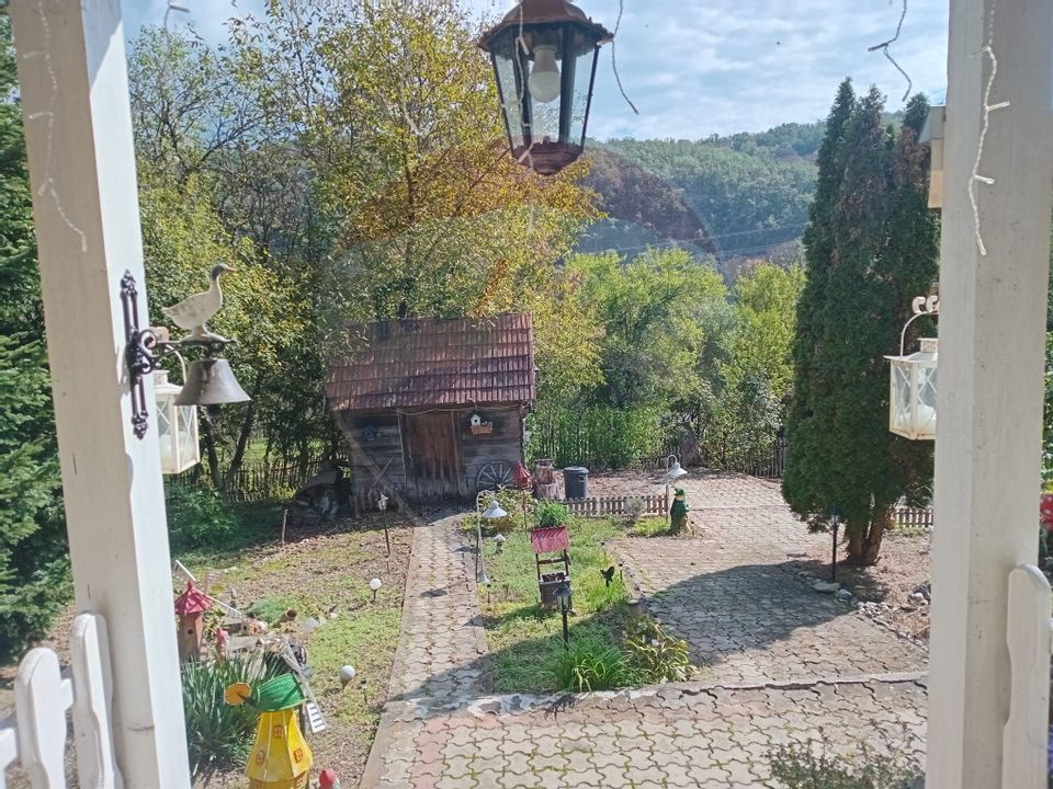 OCAZIE!!! CASA SUPERBA cu teren in JULITA jud Arad in M tii Zarandului