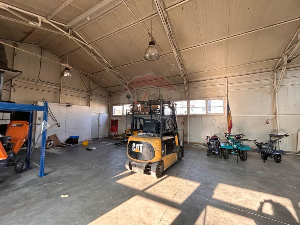 1,000sq.m Commercial Space for sale