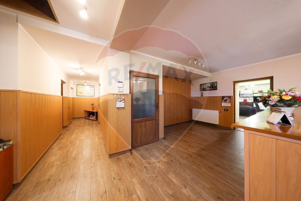 741sq.m Commercial Space for sale