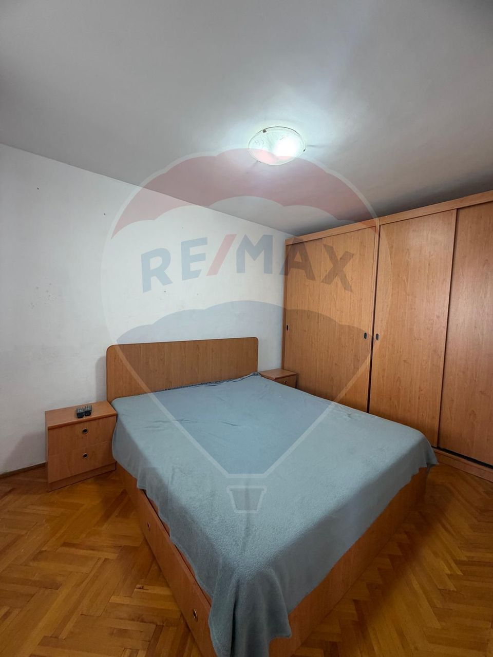 Apartament de închiriat-2 camere zona Titan