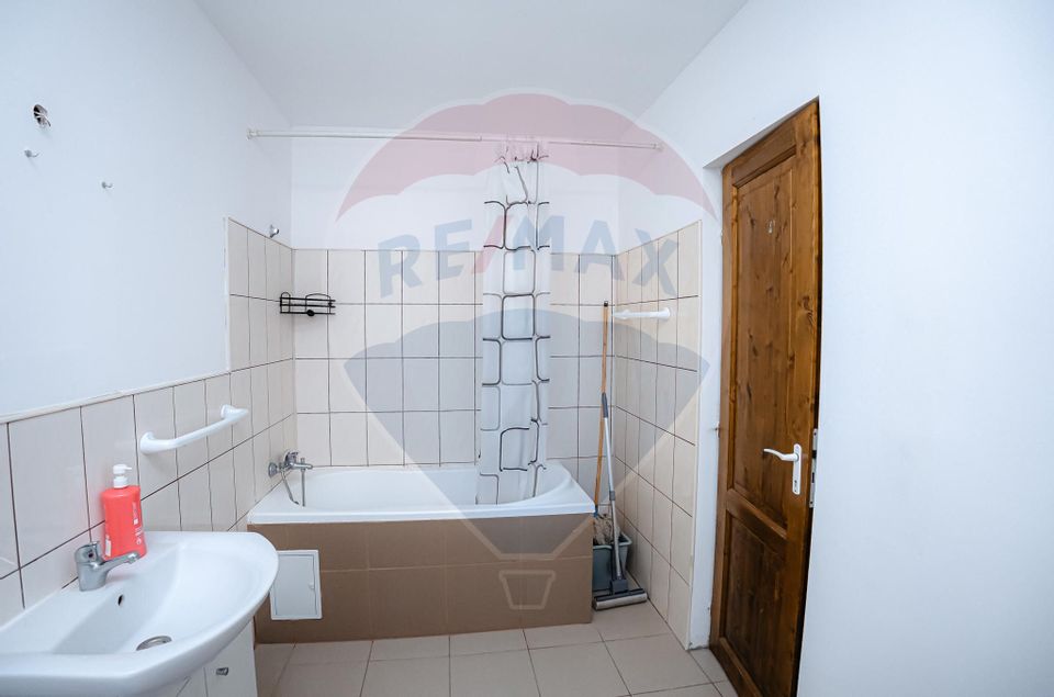 Camp & Conference Complex for sale in Arges