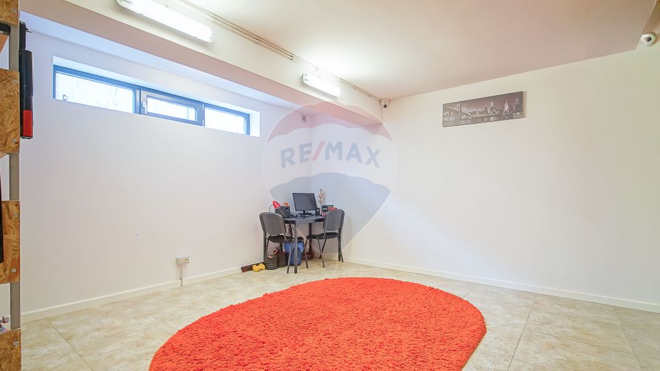 Casă premium cu 270 mp utili, 7 camere ,curte generoasă în Bartolomeu