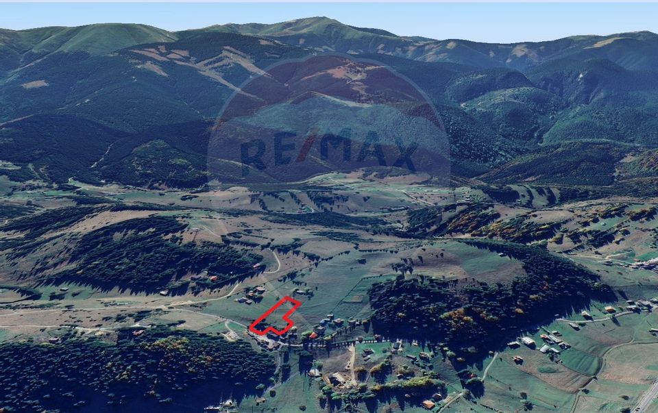 Teren de vis în Fundata 1934mp sau 3868mp, la înălțimea sufletului tău