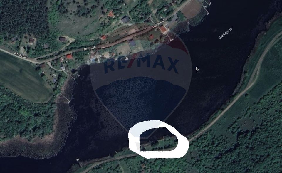 Teren 458mp, cu iesire la lac, cadastrat, ideal activități de agrement