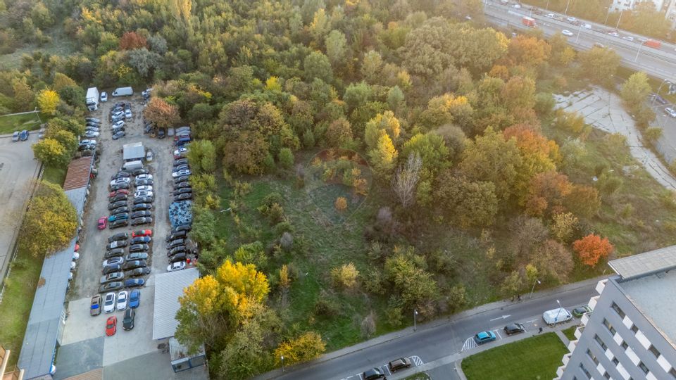 Vanzare Teren 1,800mp Vacaresti-Tinetretului