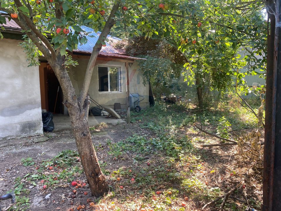 Teren 299.96mp Voluntari, casa 70 mp demolabila/renovabila