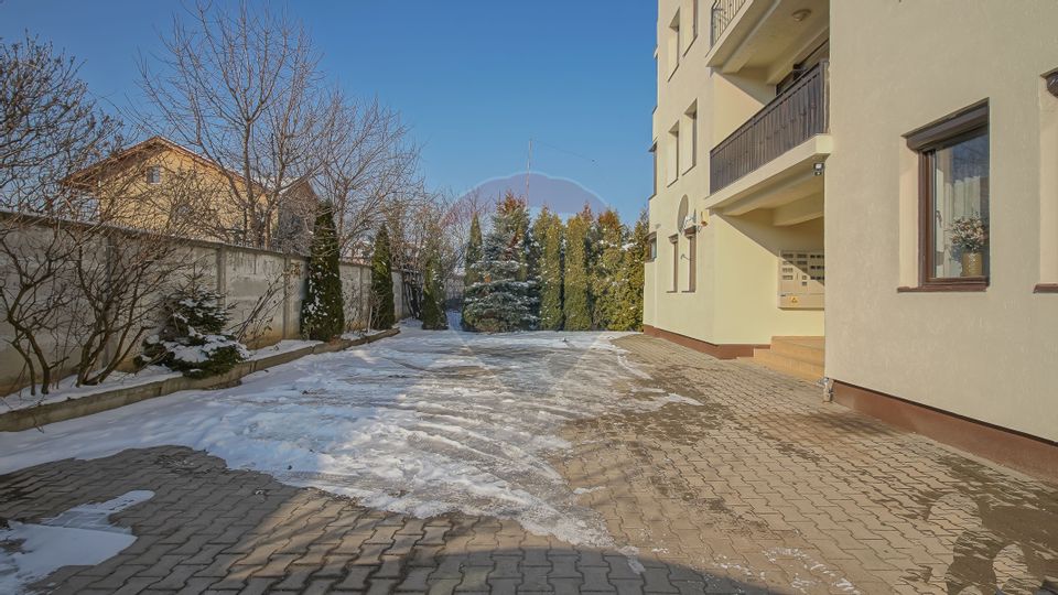 De vanzare penthouse in Tractoru, 3 camere, mobilat si utilat