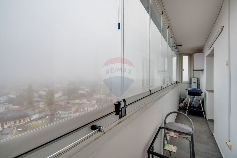 Apartament 2 camere de vanzare, bloc 1982, 57 mp, priveliste superba