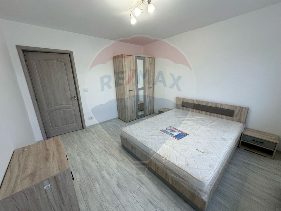 Apartament 3 camere de inchiriat ultracentral in Bacau