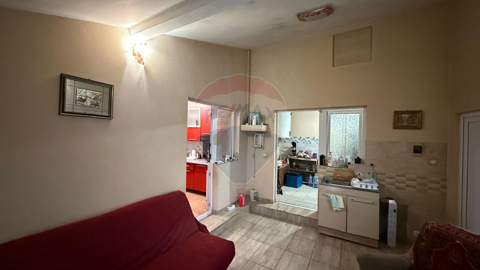 5 room House / Villa for sale, Est area