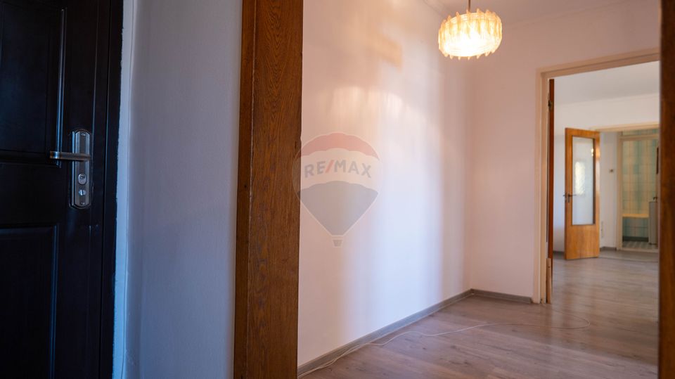 De vânzare – Apartament 3 camere, 66 mp utili, zona Berceni