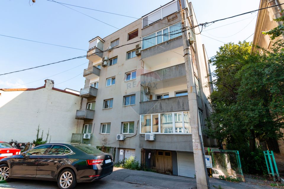 Apartament  cu 4 camere de închiriat în zona Victoriei - Romana