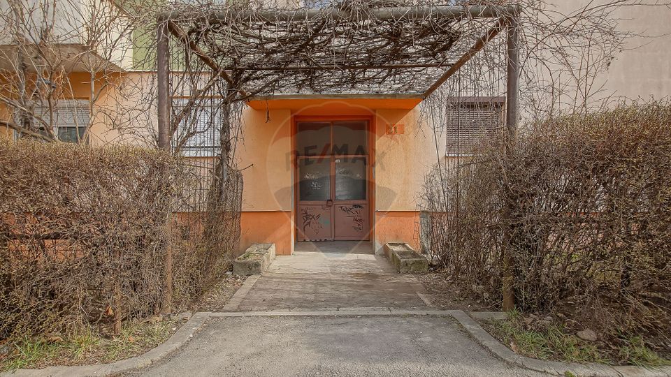 0 Comision | 3 camere 57mp | 2 balcoane | Boxa