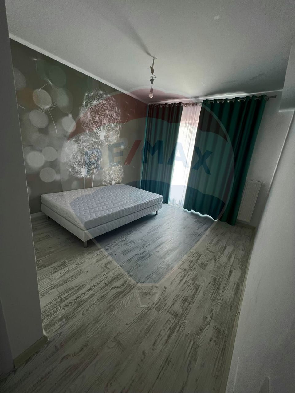 Apartament cu 3 camere + terasă 45mp - Titan