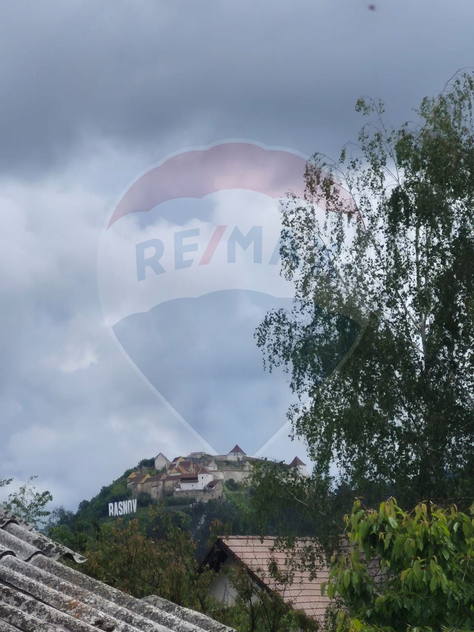 Land 1,170sqm Rasnov / Soseaua Bran