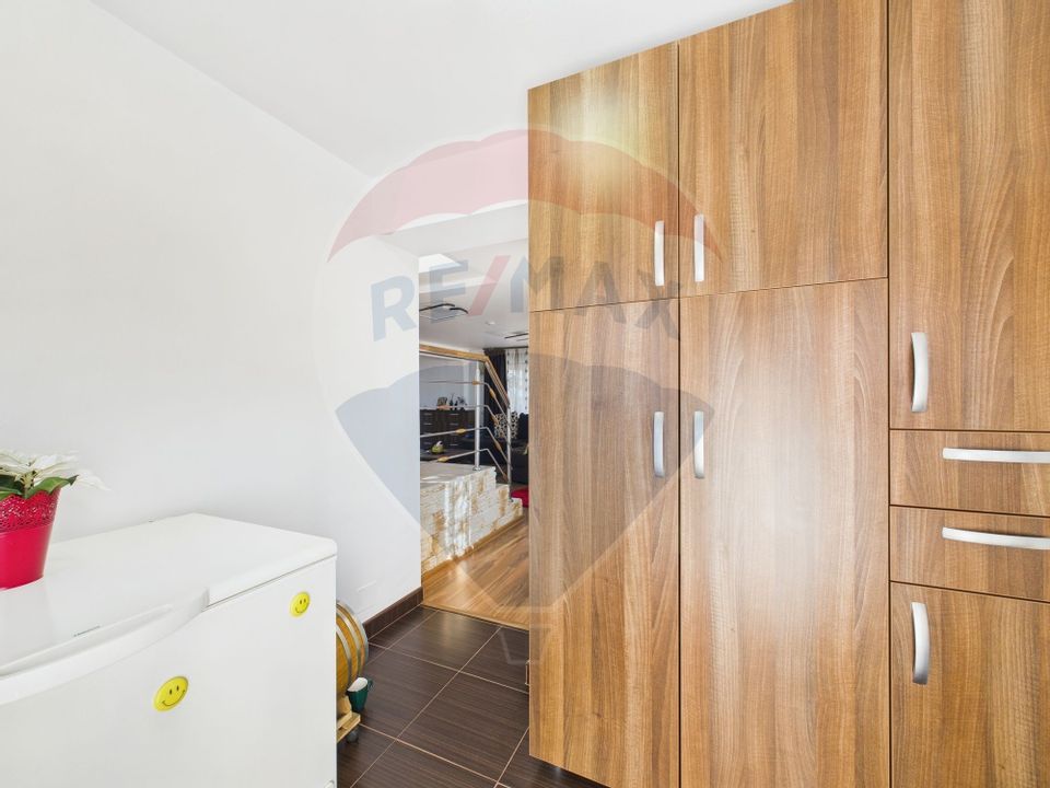 Casa de vanzare 5 camere in Ciolpani Ilfov