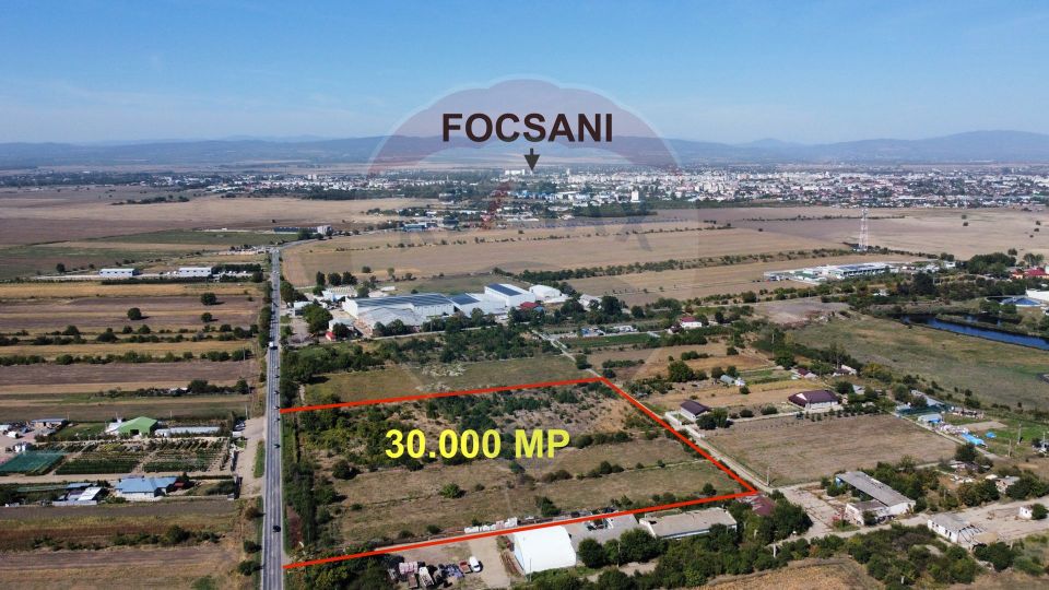 Lot 6000mp intravilan spre A7