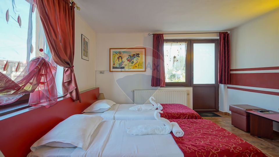 Casă / Vilă de vânzare în Râșnov, afacere-Pensiune clasificată