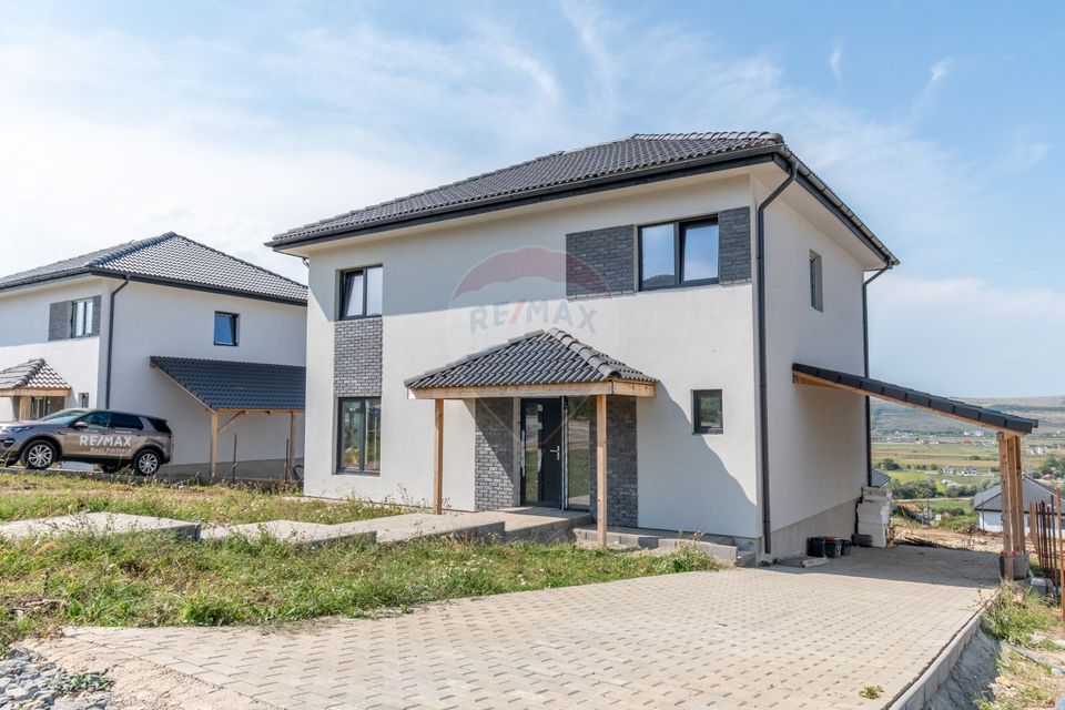 4 room House / Villa for sale