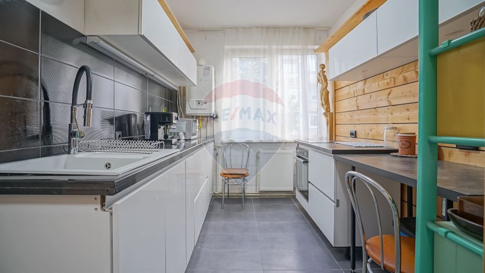 REZERVAT ! Apartament 3 camere Piața Teatrului