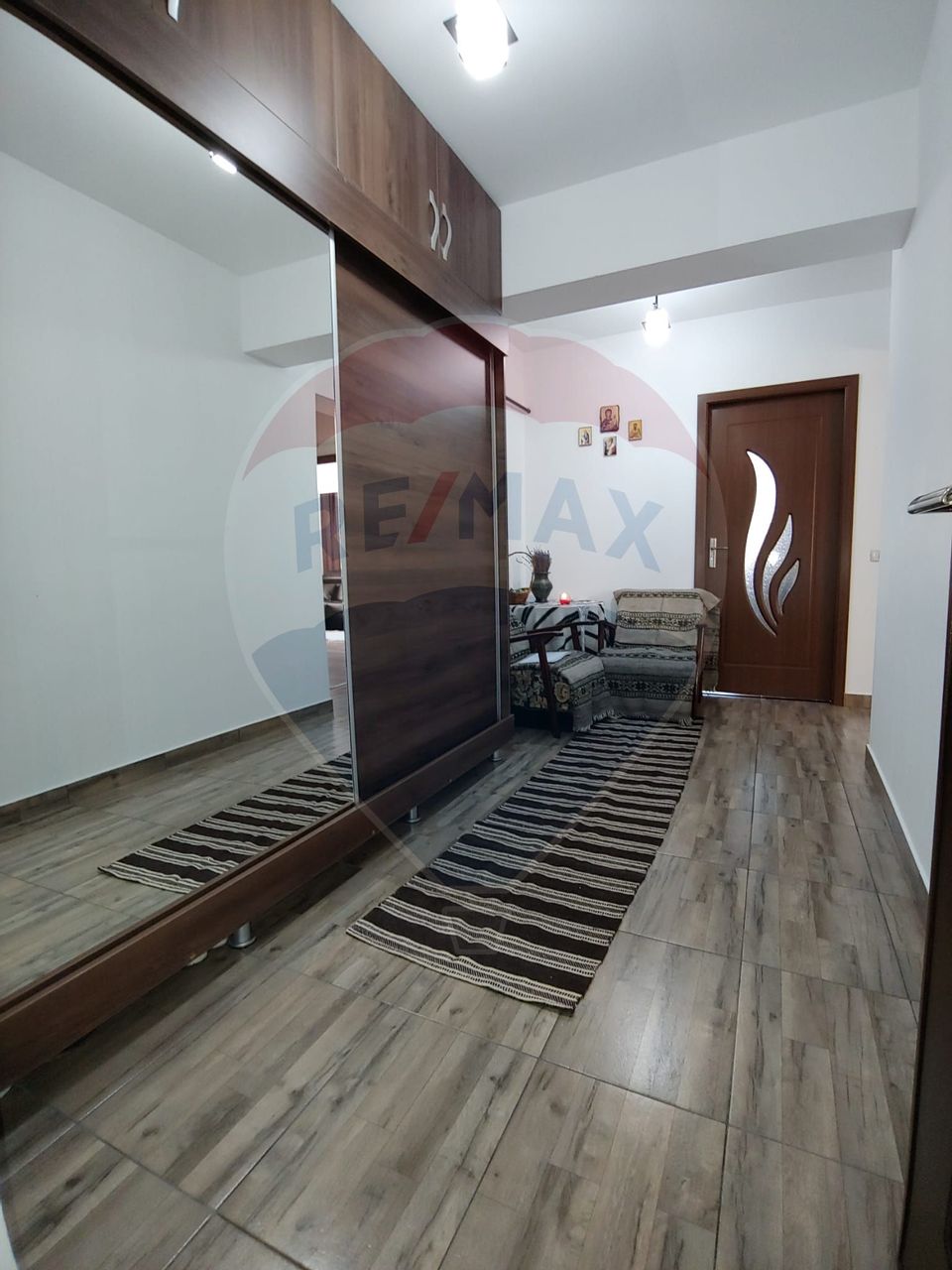Apartament cu 2 camere de vânzare în zona Burdujeni