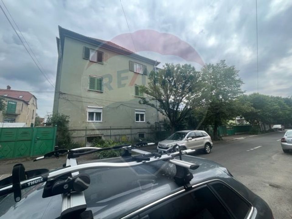 Apartament de inchiriat sttr. Gales, Parc Sub Arini