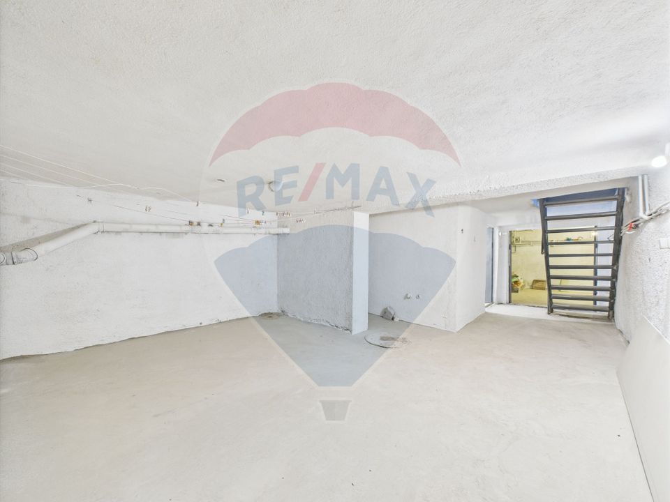 Imobil mixt de vanzare | Ideal birouri / investiție | 232 mp | Rahova
