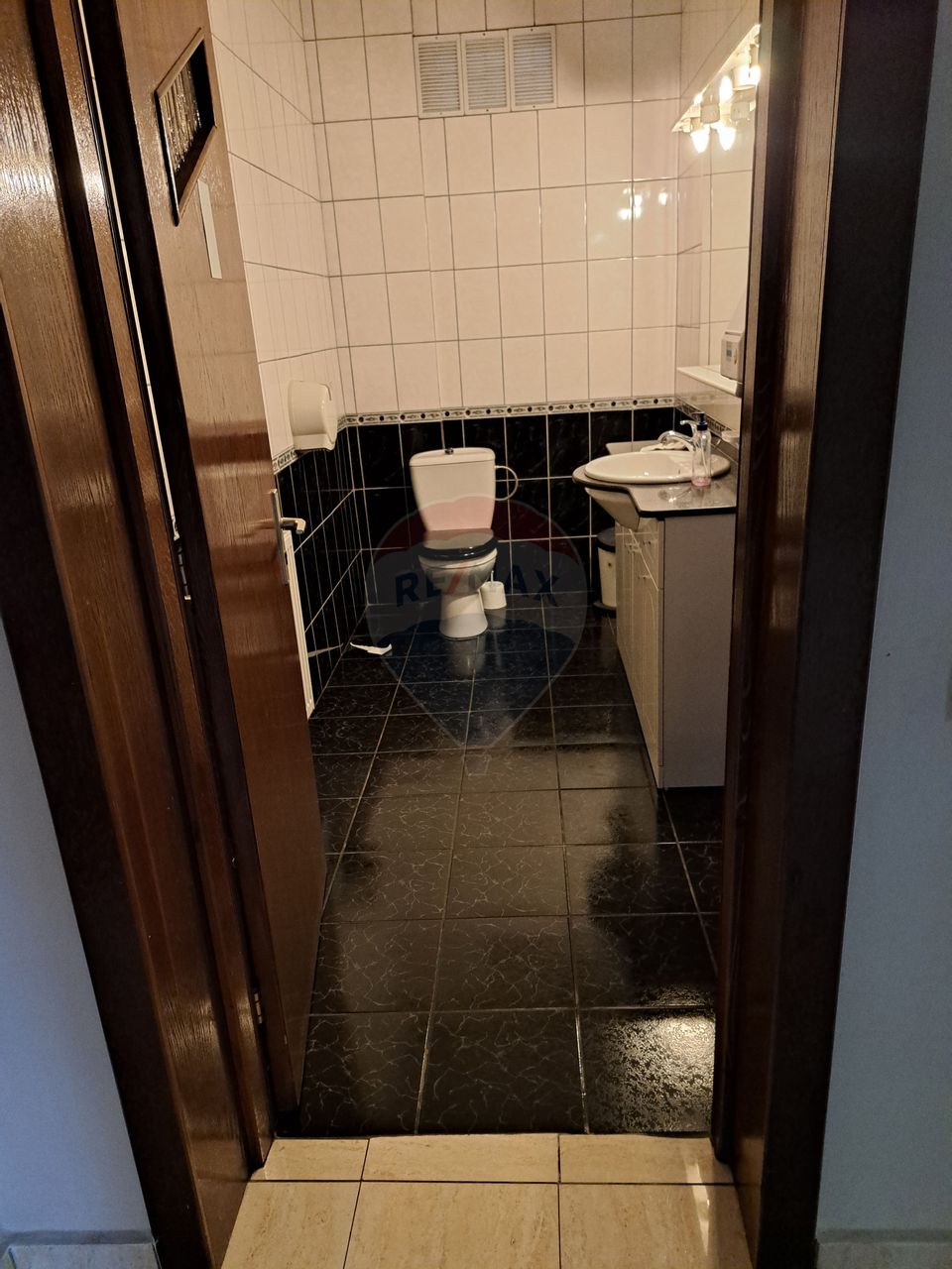 Spațiu de închiriat semicentral, 600 mp