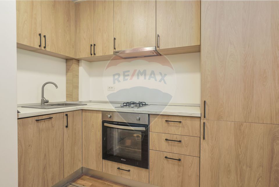 Lebada Lake - Garsonieră cu GRĂDINĂ proprie+parcare, ideal Airbnb