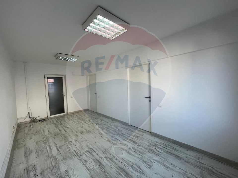 36sq.m Office Space for rent, Regie area