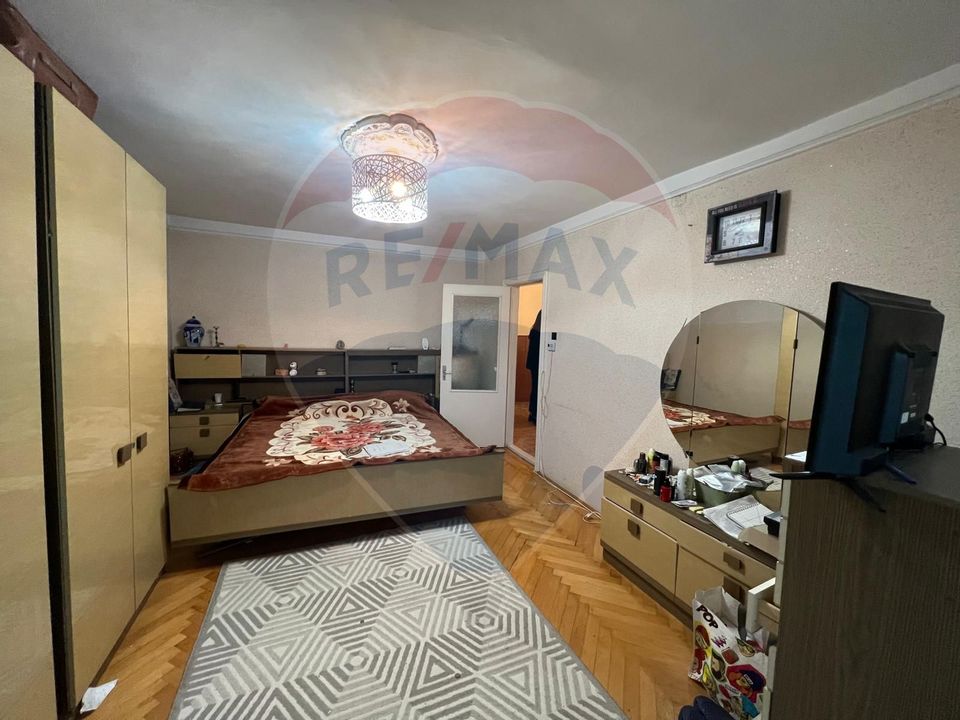 Apartament cu 2 camere în zona Brailei