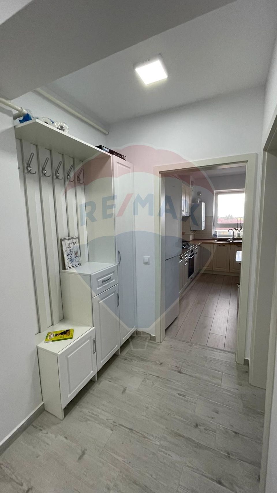 COMISION 0%| APARTAMENT DE INCHIRIAT| 2 CAMERE| DECOMANDAT| PARCARE|